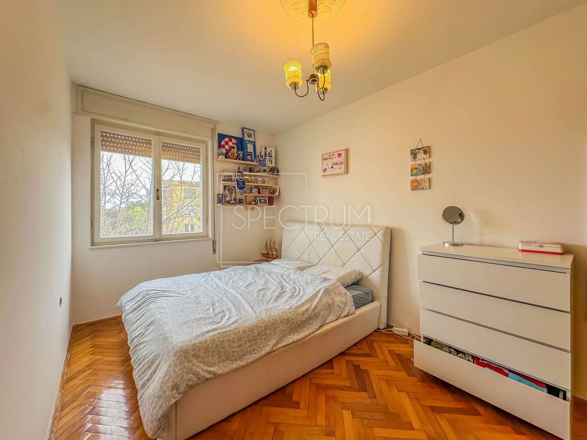 Umago, appartamento in centro con vista mare