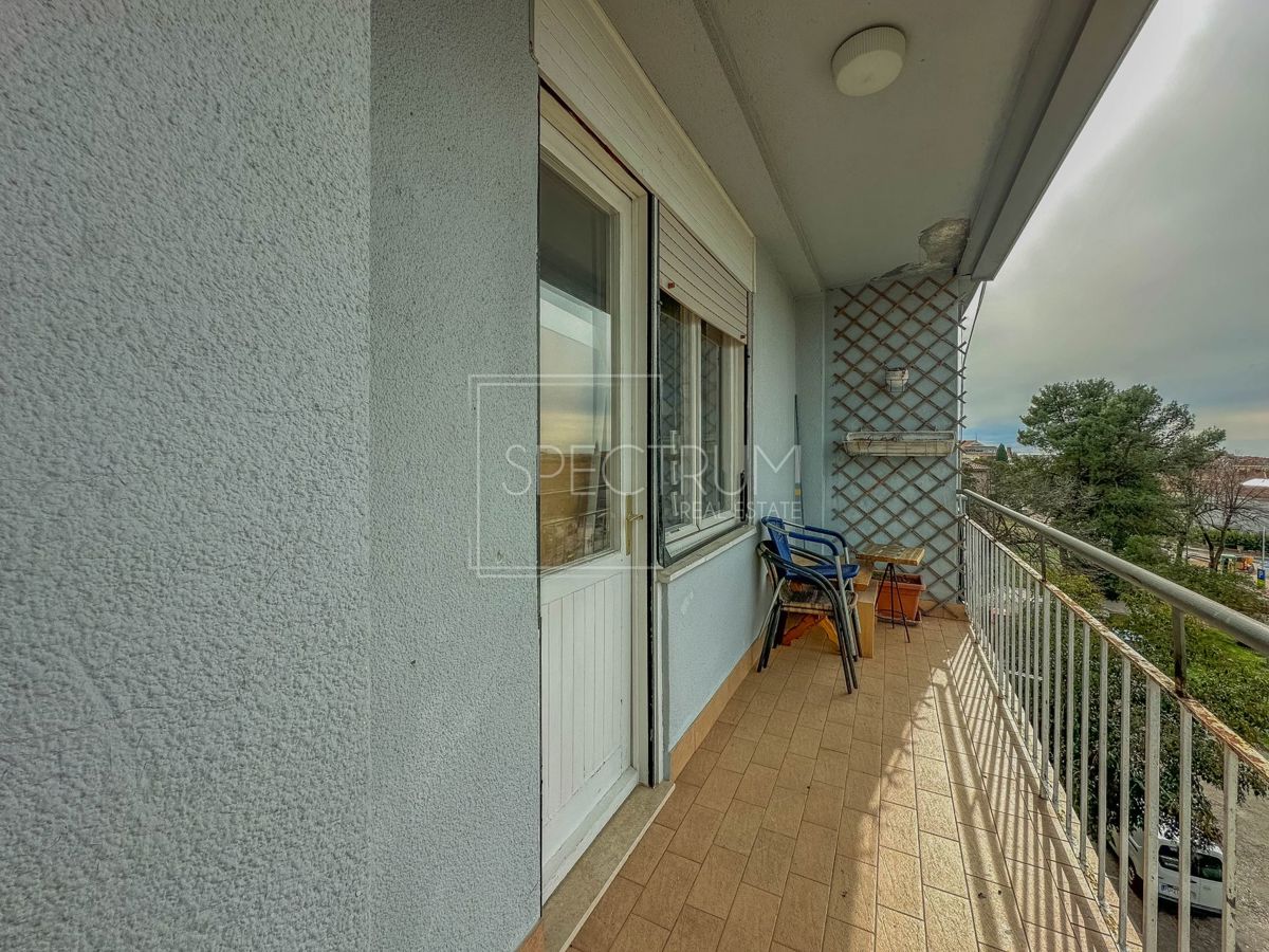 Umago, appartamento in centro con vista mare