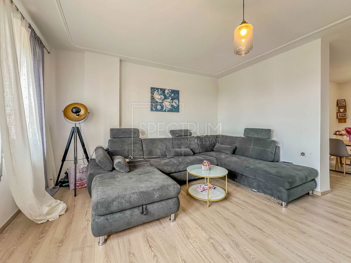 Umago, appartamento in centro con vista mare