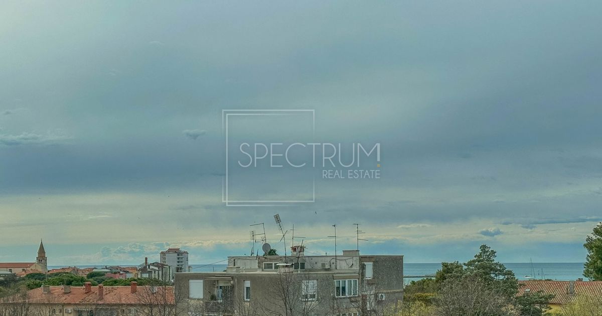 Umago, appartamento in centro con vista mare