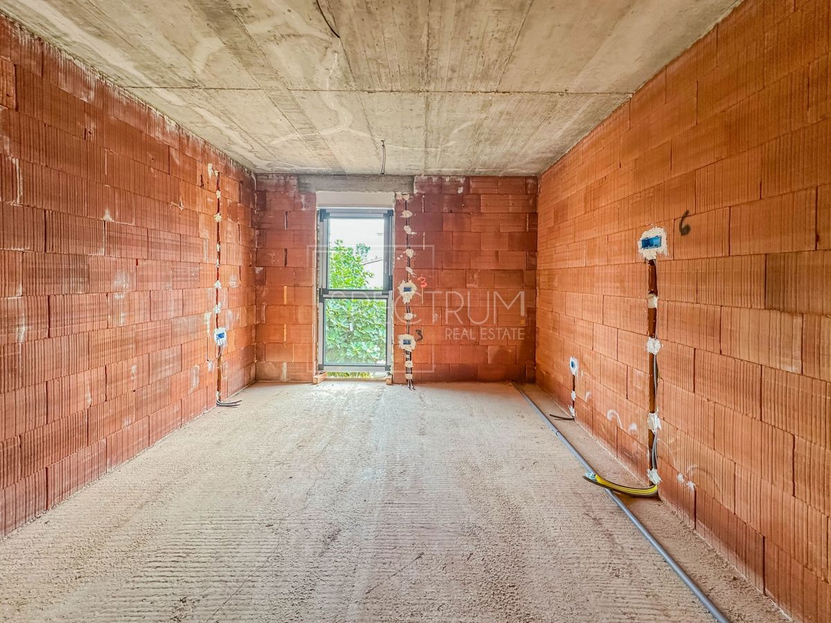 Fontane, moderno appartamento al 1° piano