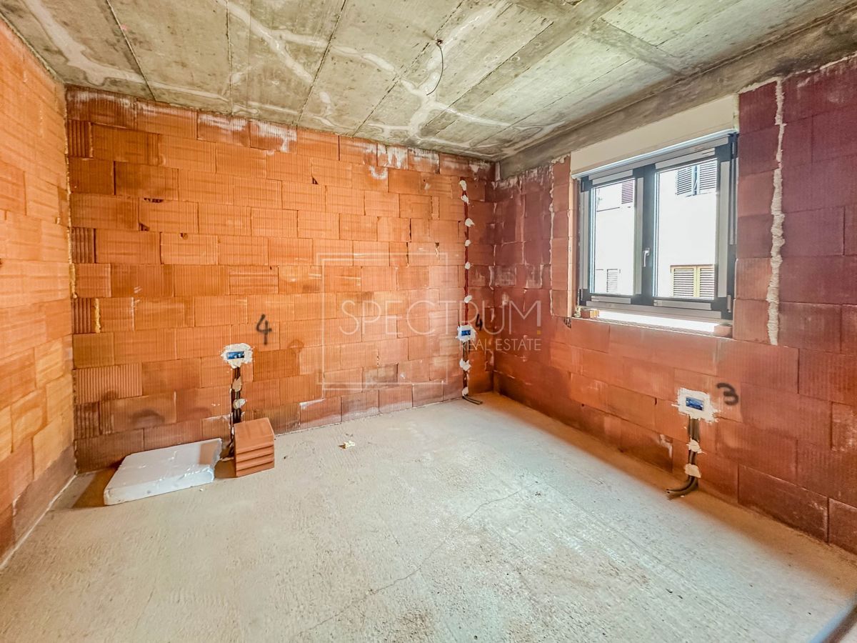 Fontane, moderno appartamento al 1° piano