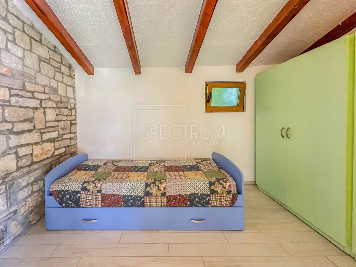 Zona di Grisignana, casa indipendente in posizione tranquilla