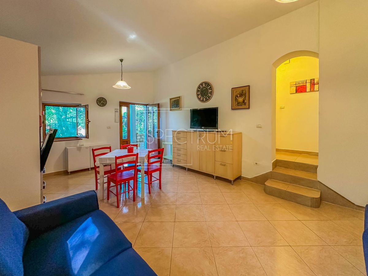 Zona di Grisignana, casa indipendente in posizione tranquilla