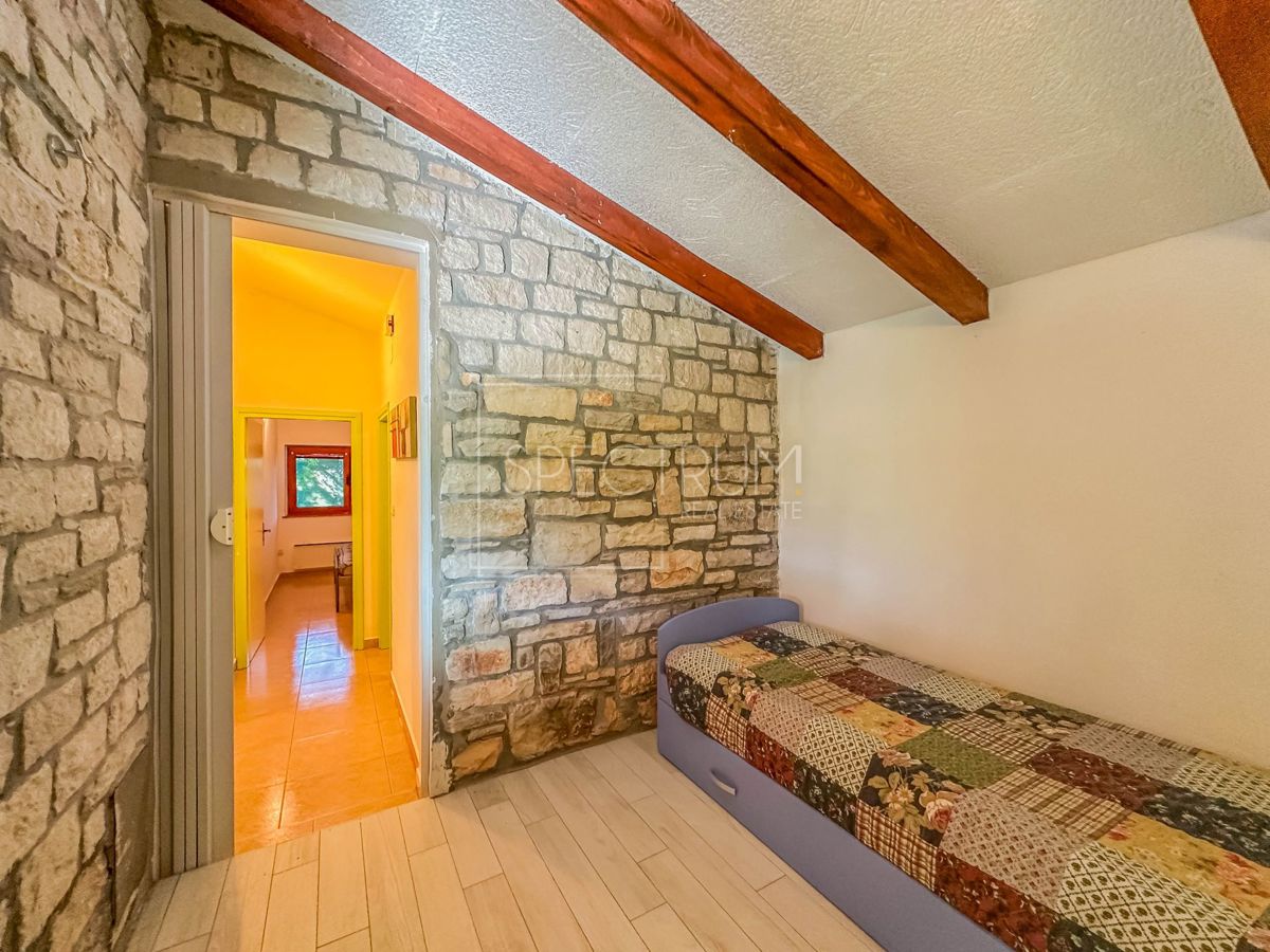 Zona di Grisignana, casa indipendente in posizione tranquilla