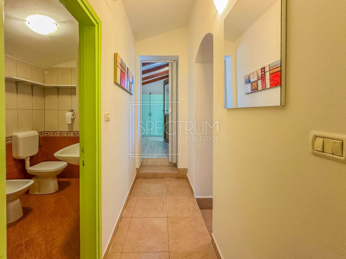 Zona di Grisignana, casa indipendente in posizione tranquilla