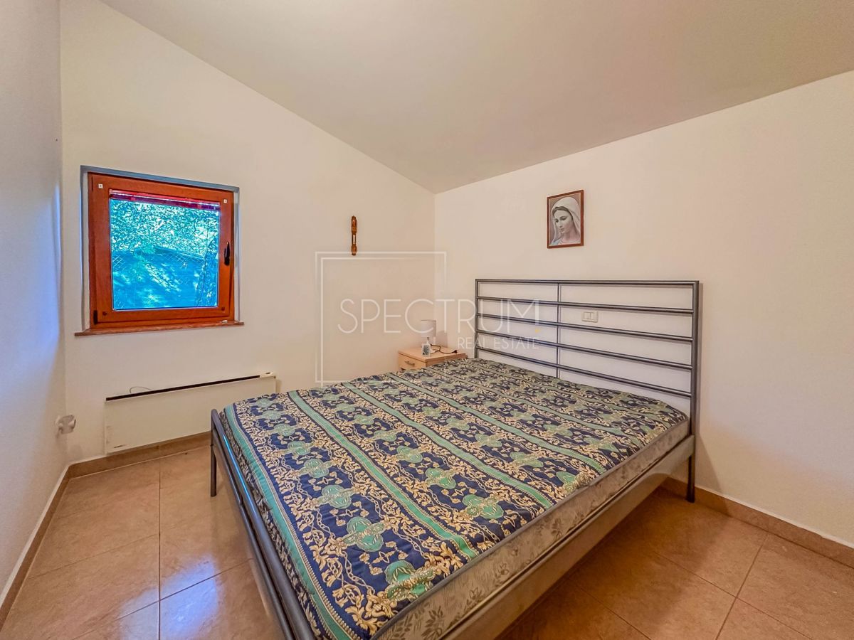 Zona di Grisignana, casa indipendente in posizione tranquilla