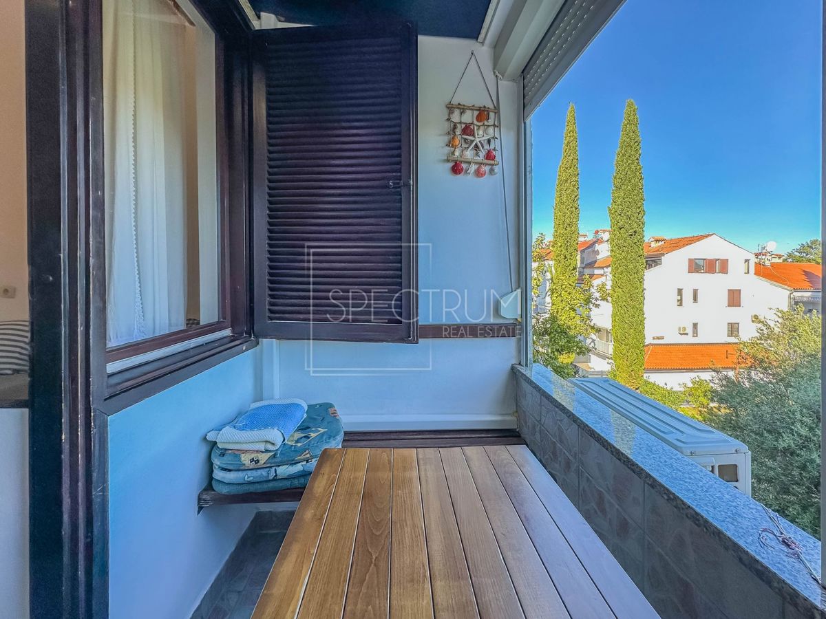 Zona Parenzo, appartamento su due piani a 350 m dal mare