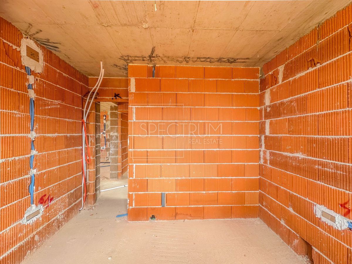 Umago, appartamento moderno al 1° piano