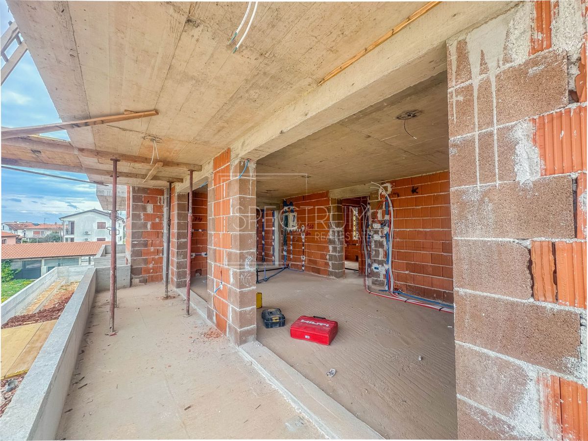 Umago, appartamento moderno al 1° piano