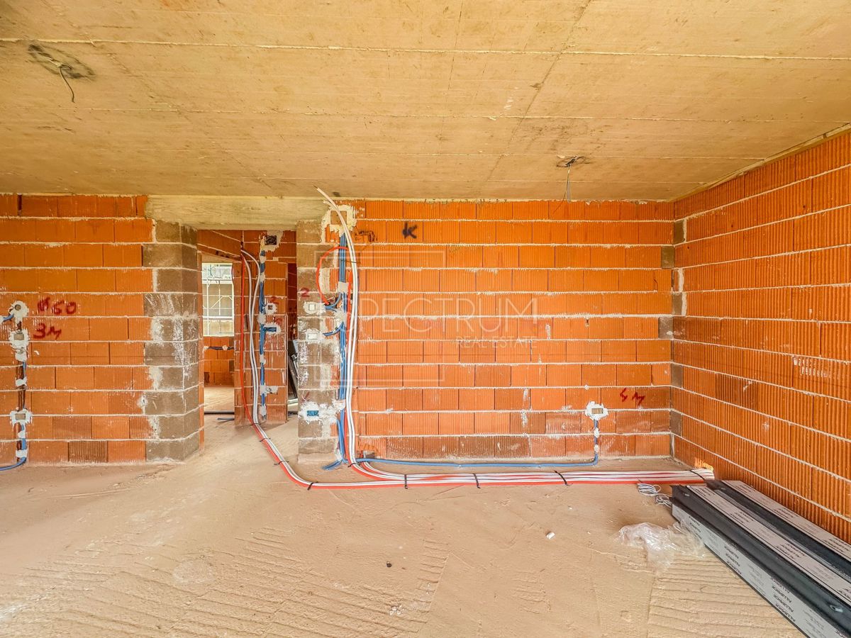 Umago, appartamento moderno al 1° piano