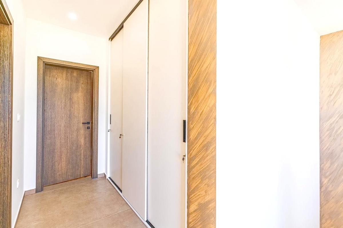 Krk, dintorni, lussuosa casa bifamiliare con piscina!