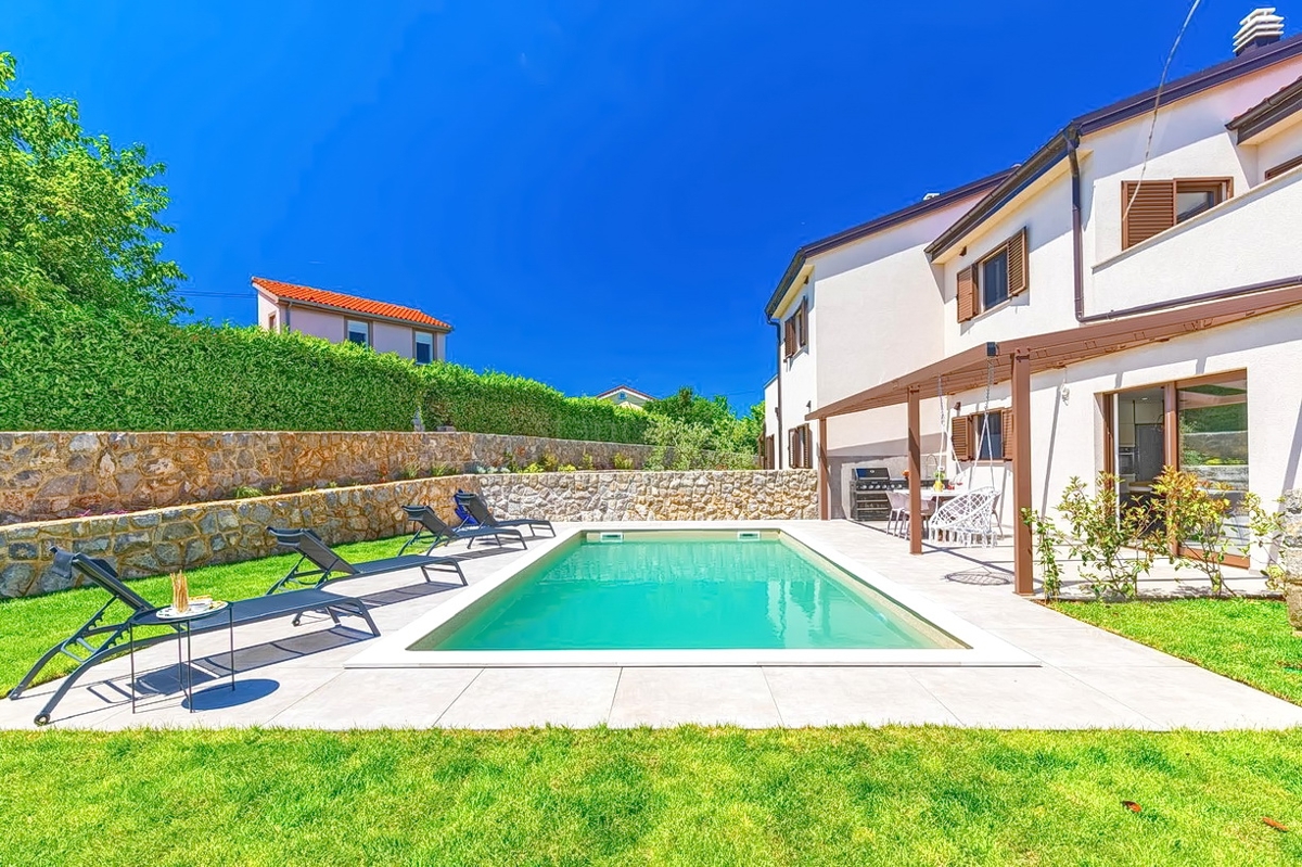 Krk, dintorni, lussuosa casa bifamiliare con piscina!