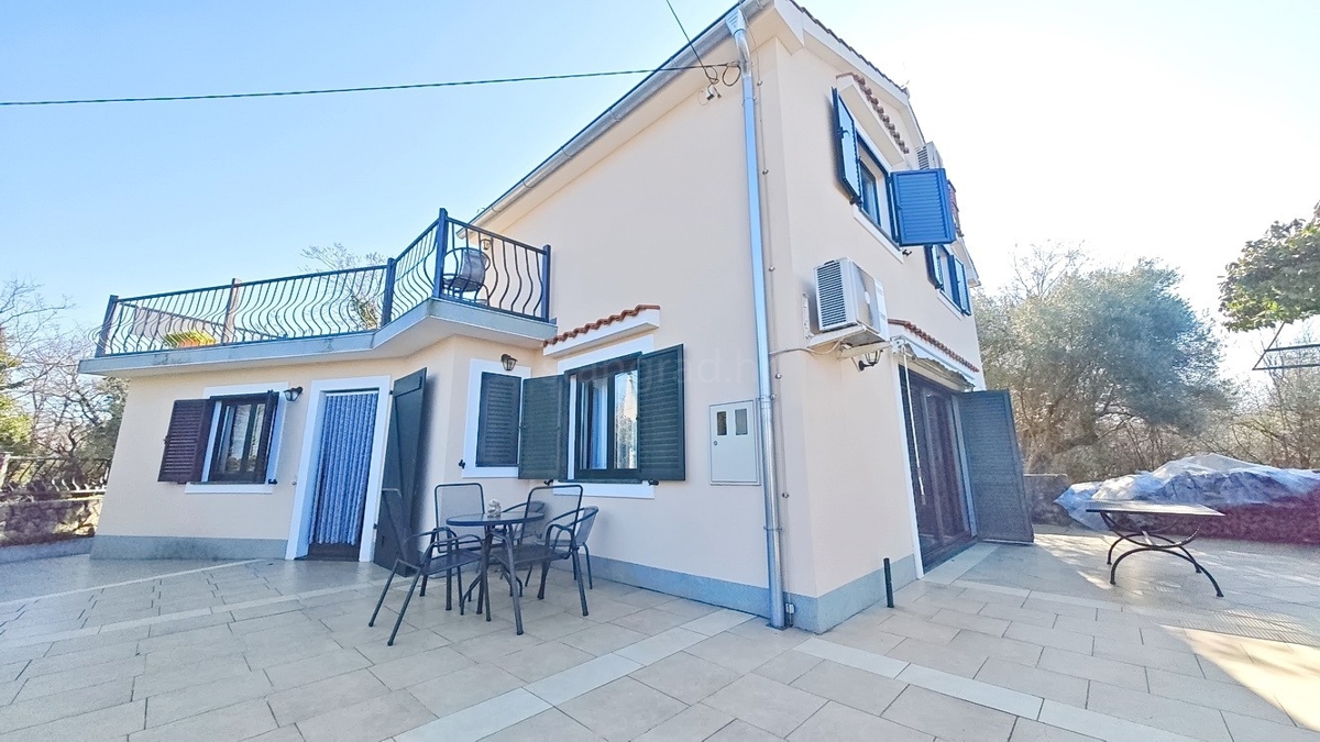 Dobrinj, una casa indipendente con vista sul mare!