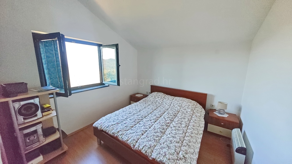 Dobrinj, una casa indipendente con vista sul mare!