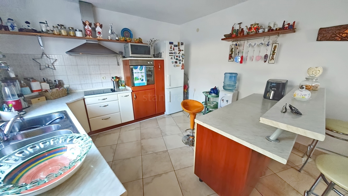 Dobrinj, una casa indipendente con vista sul mare!