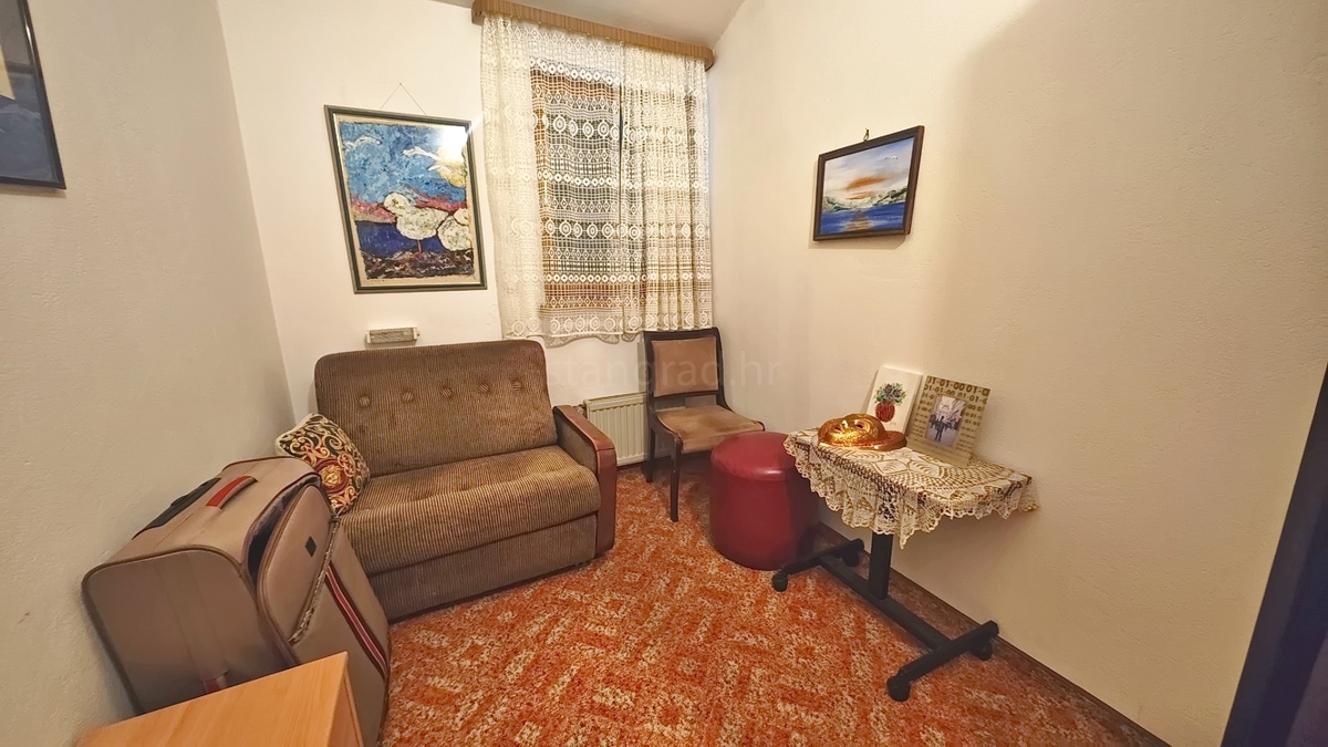 Malinska, casa indipendente con ampio giardino vicino al mare!