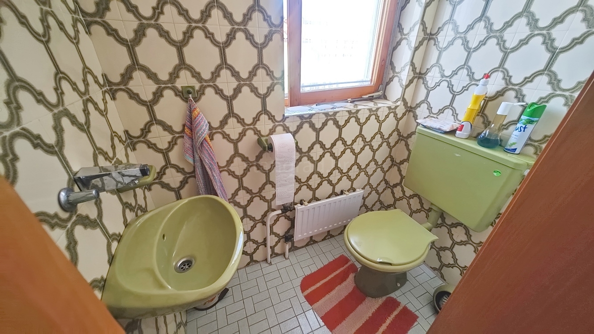 Malinska, casa indipendente con ampio giardino vicino al mare!