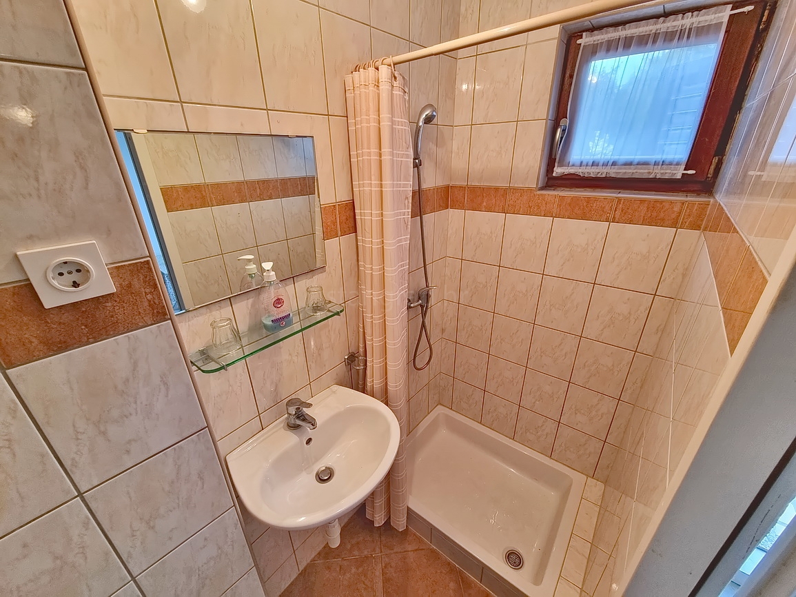 Crikvenica, appartamento con terrazza in un'ottima posizione vicino al mare!