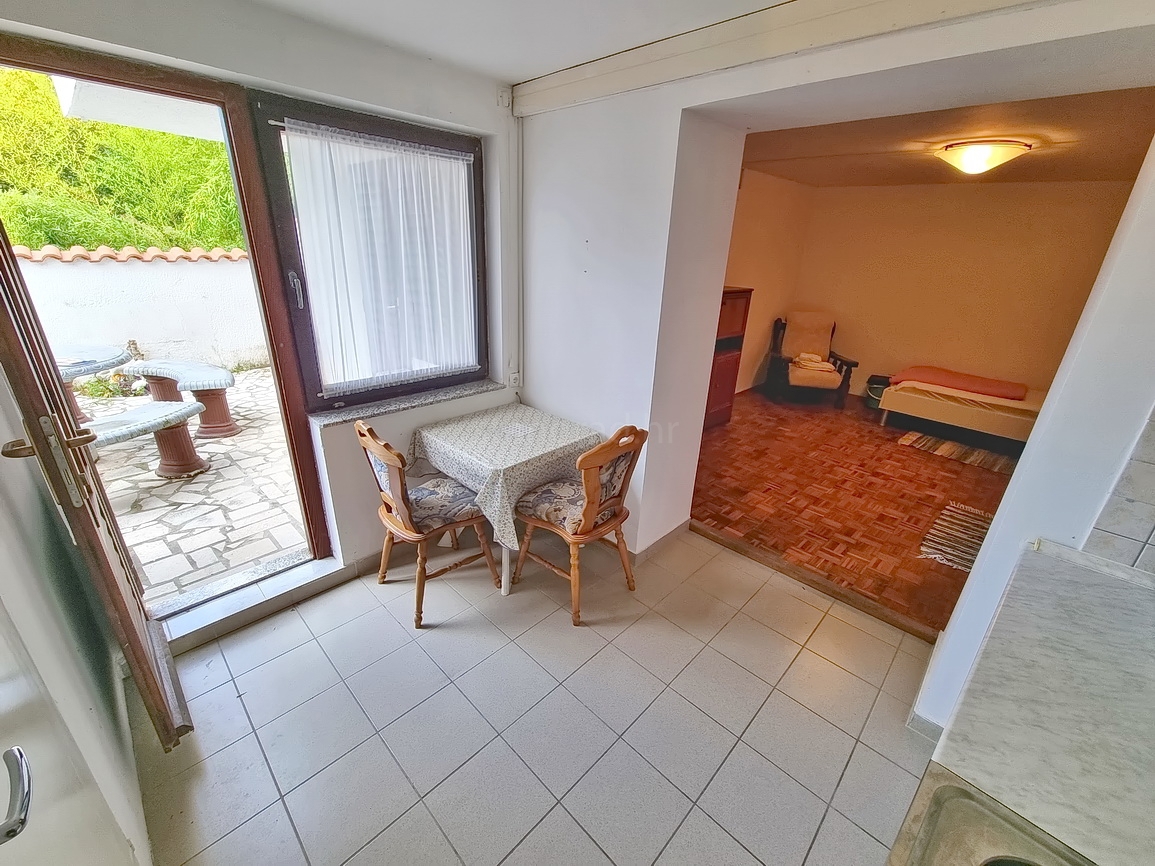 Crikvenica, appartamento con terrazza in un'ottima posizione vicino al mare!