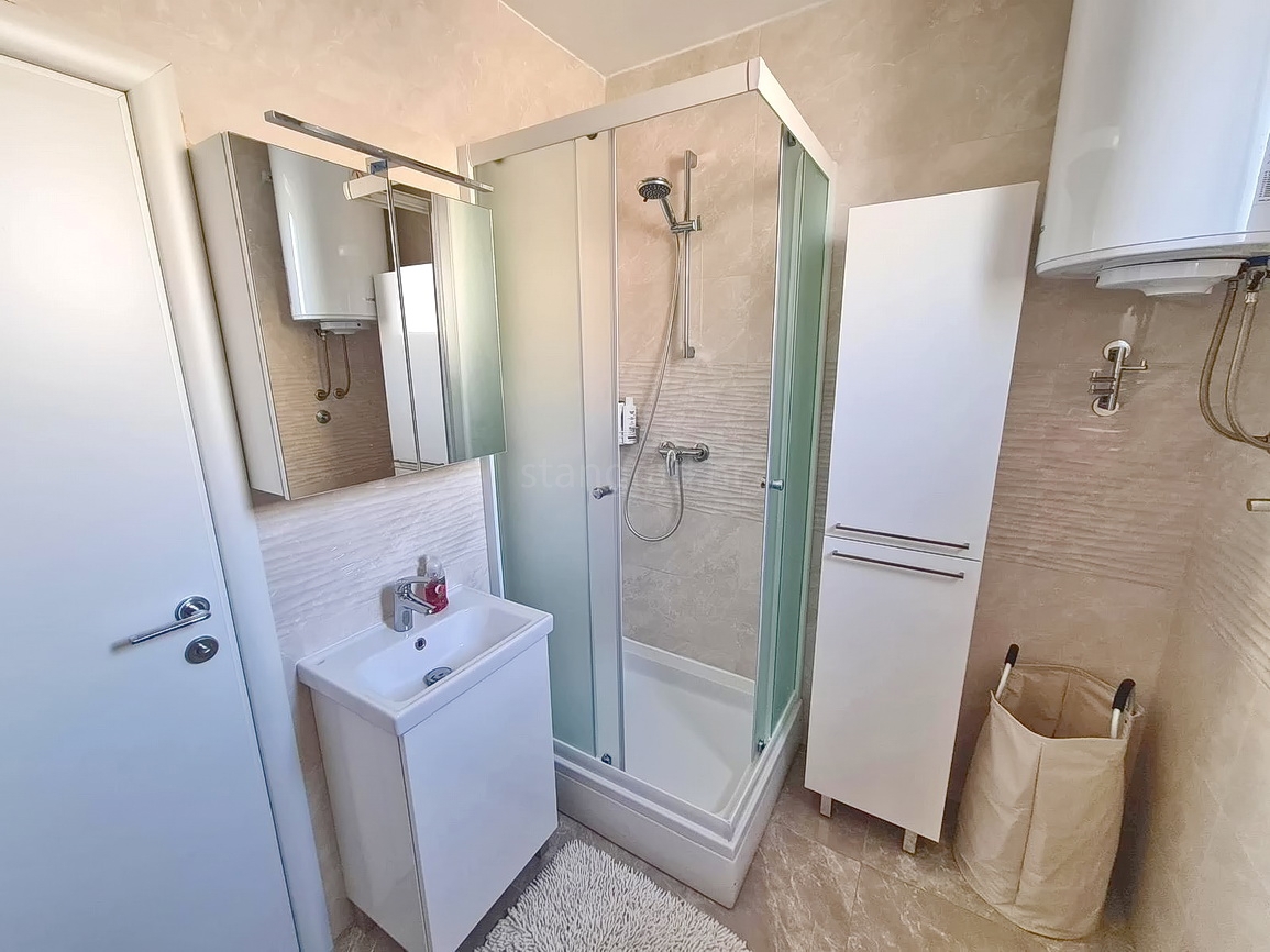 Crikvenica, casa indipendente con cinque appartamenti vicino al mare!