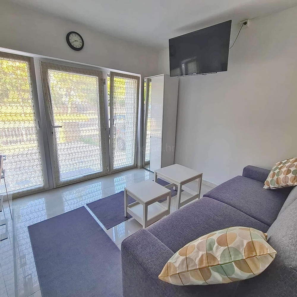 Crikvenica, casa indipendente con cinque appartamenti vicino al mare!