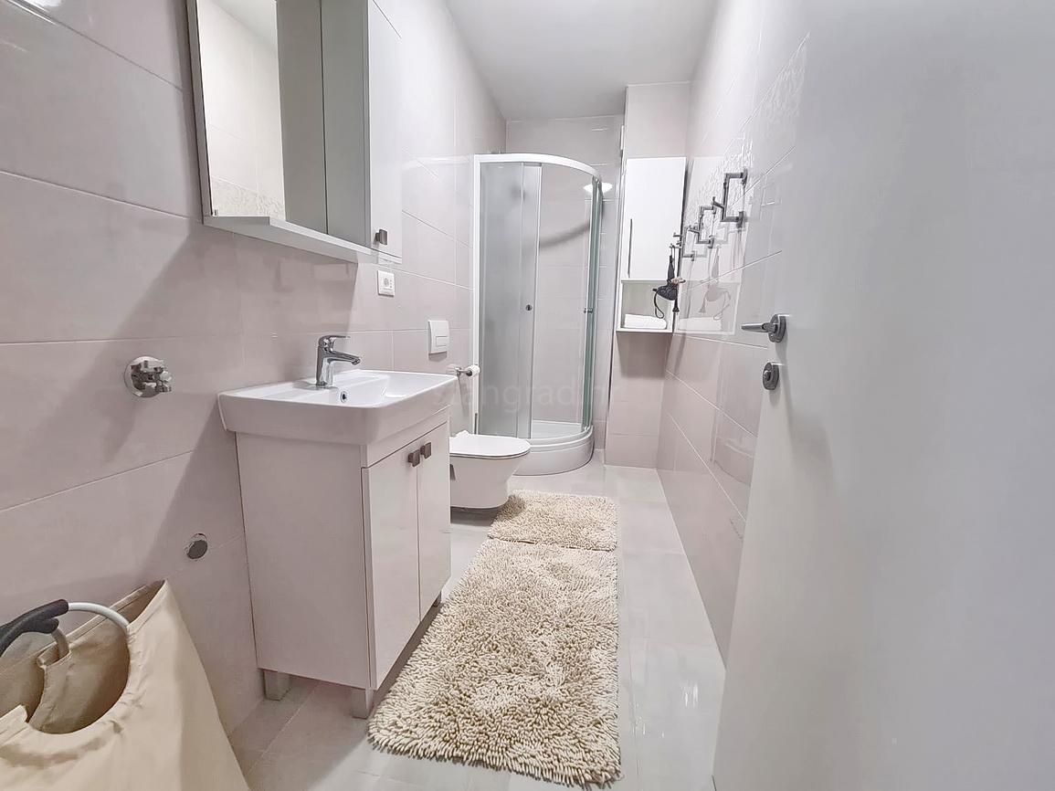 Crikvenica, casa indipendente con cinque appartamenti vicino al mare!