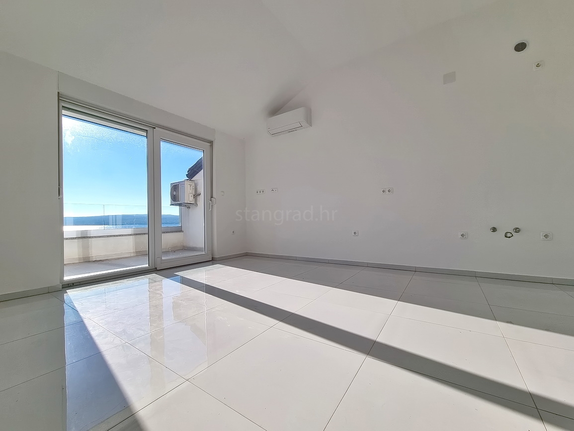 Crikvenica, appartamento al 2° piano di un nuovo edificio vicino al mare!