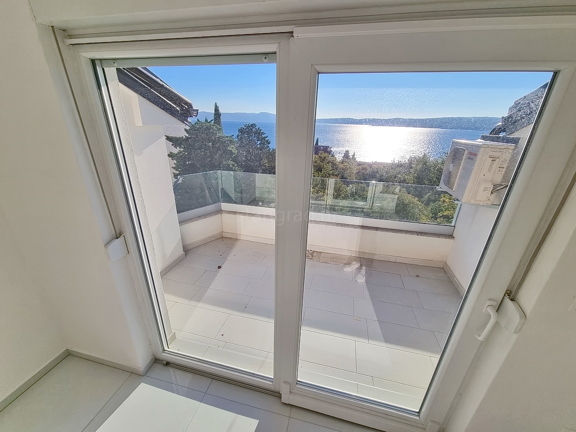 Crikvenica, appartamento al 2° piano di un nuovo edificio vicino al mare!