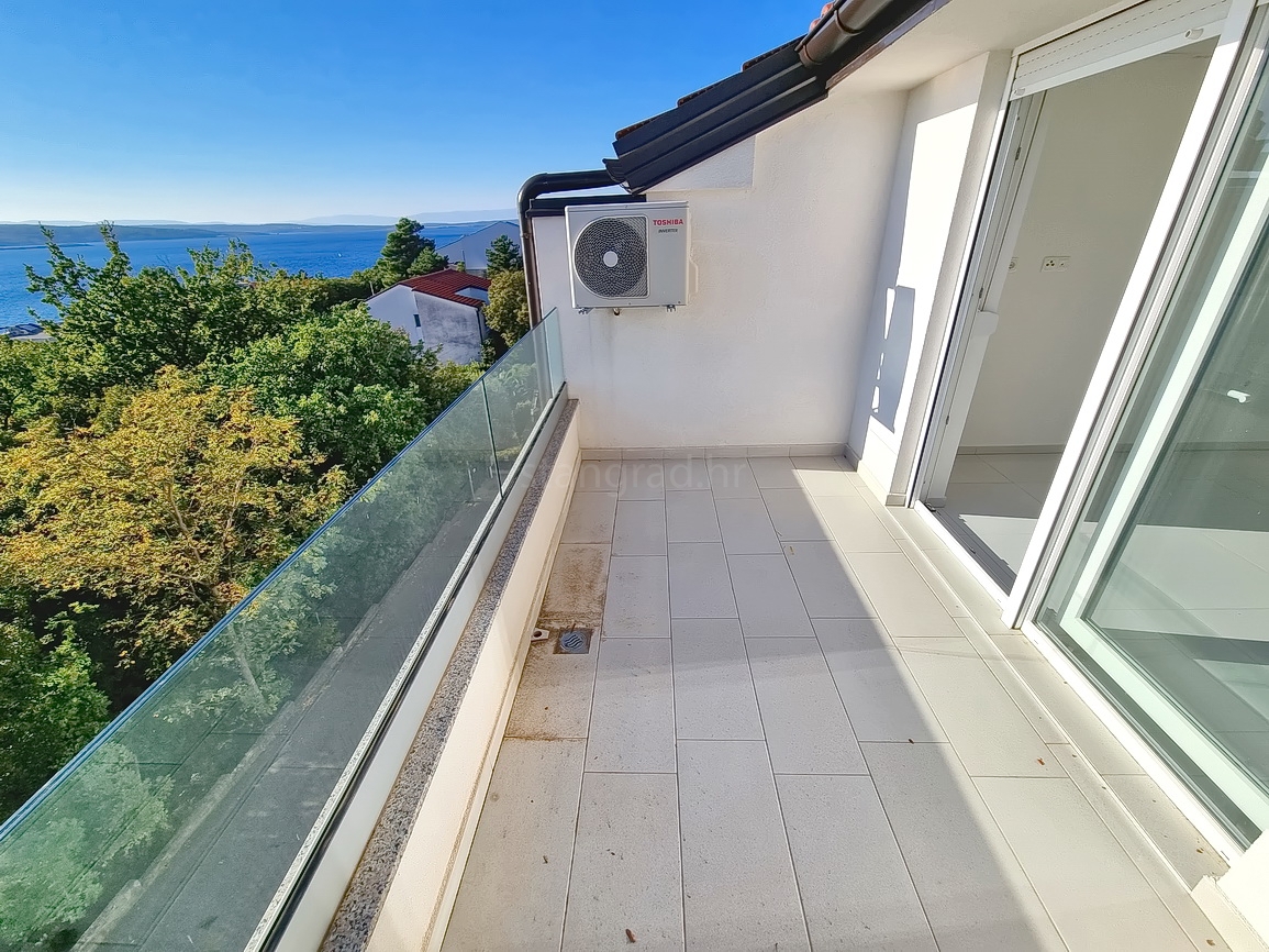 Crikvenica, appartamento al 2° piano di un nuovo edificio vicino al mare!