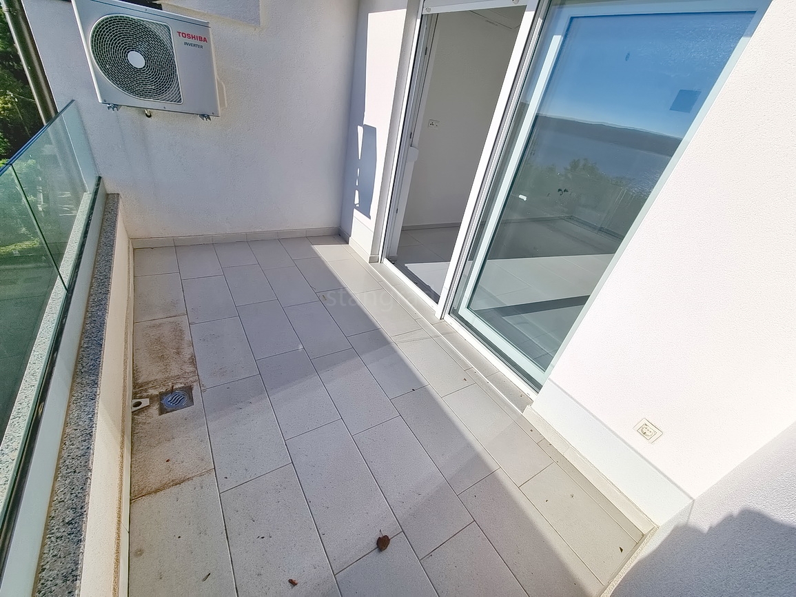 Crikvenica, appartamento al 2° piano di un nuovo edificio vicino al mare!