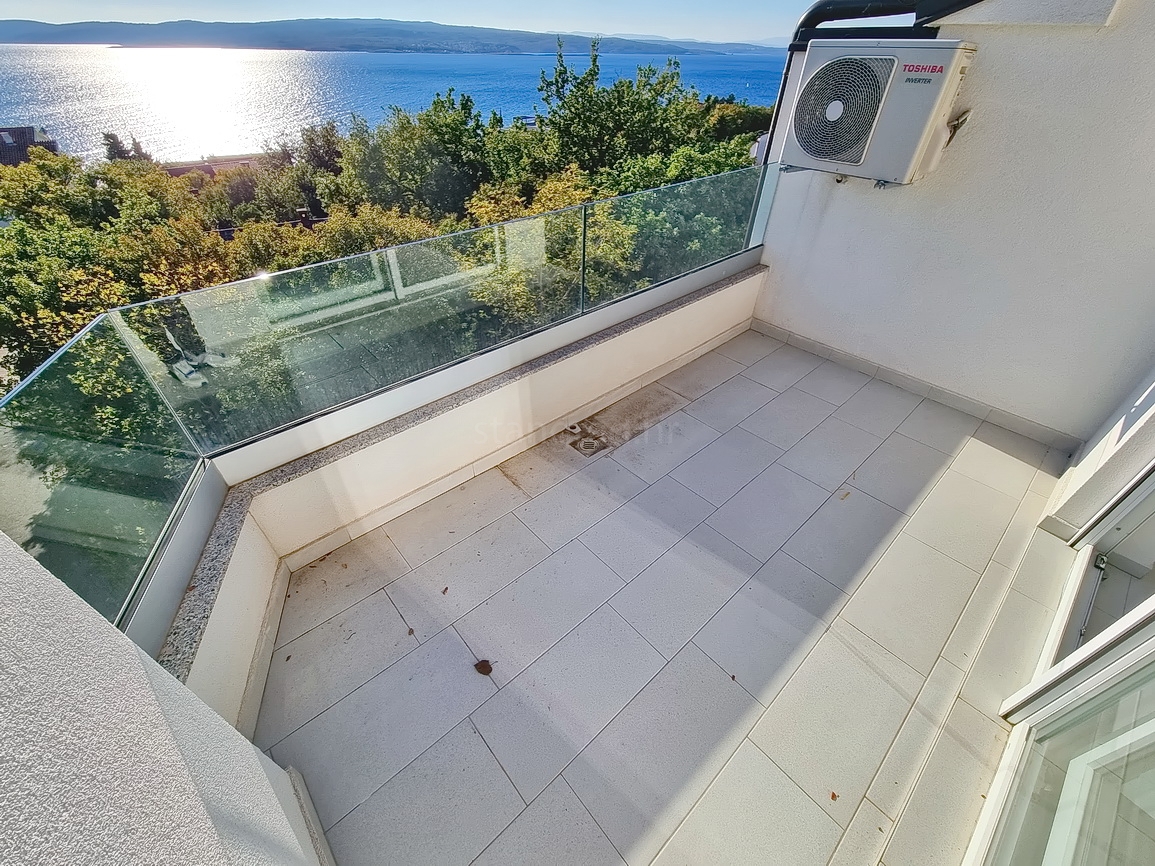 Crikvenica, appartamento al 2° piano di un nuovo edificio vicino al mare!