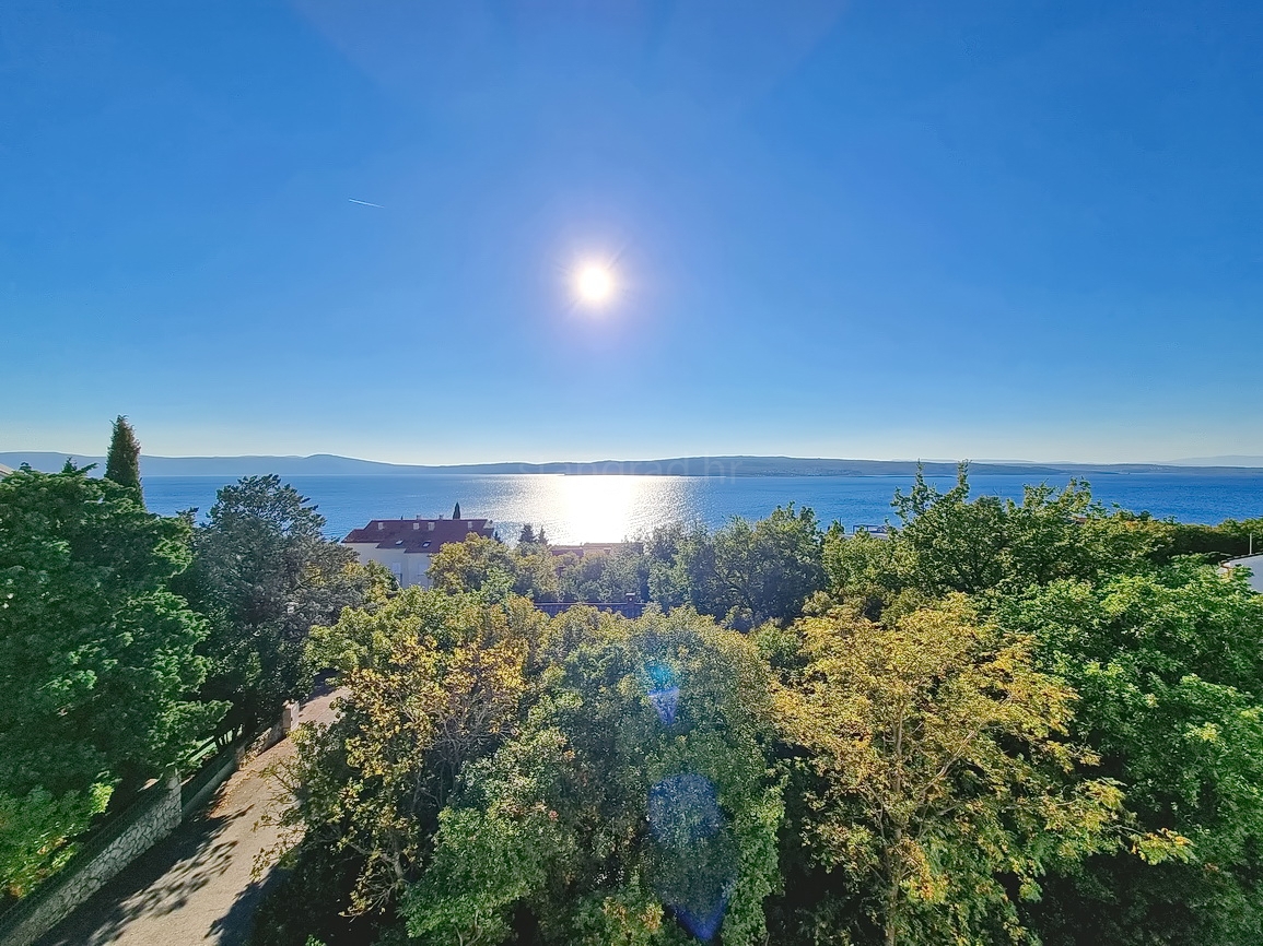 Crikvenica, appartamento al 2° piano di un nuovo edificio vicino al mare!