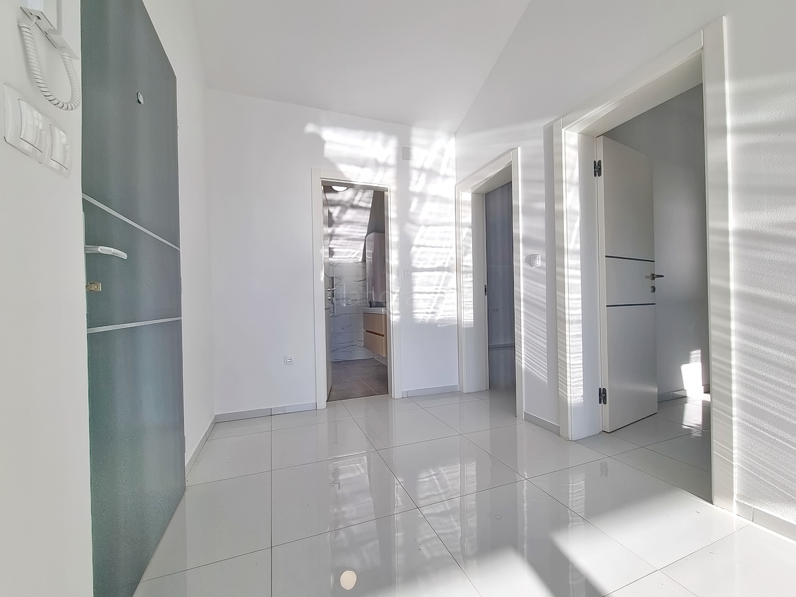 Crikvenica, appartamento al 2° piano di un nuovo edificio vicino al mare!