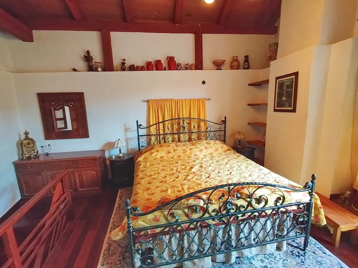 Dobrinj, interessante casa a schiera in un'ottima posizione!