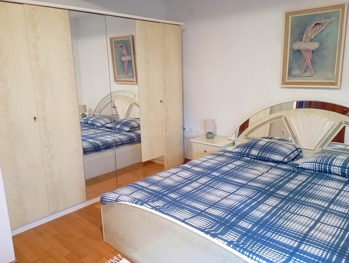 Appartamento al piano terra a Krk con vista mare!