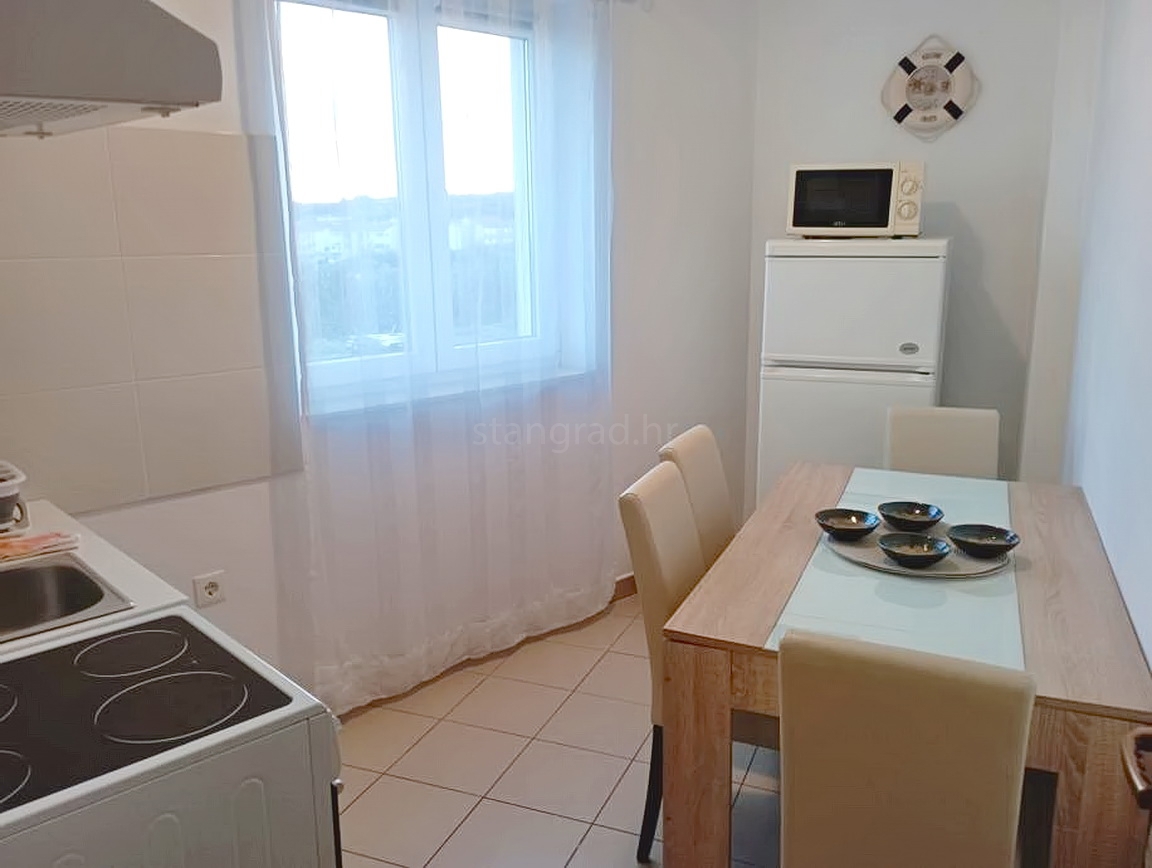 Appartamento al piano terra a Krk con vista mare!