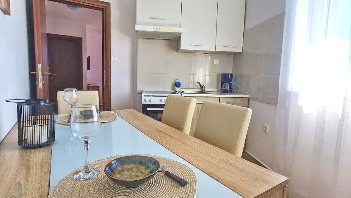 Appartamento al piano terra a Krk con vista mare!