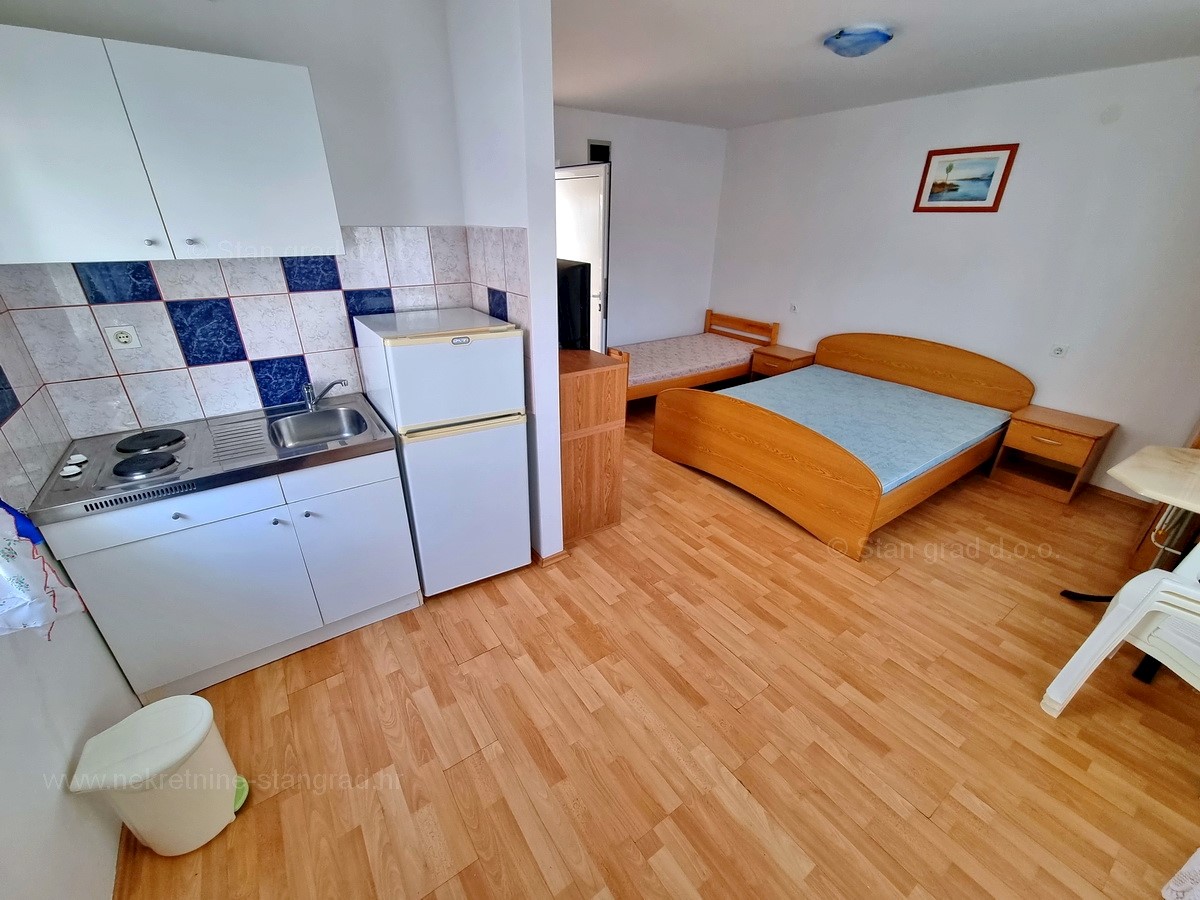 Šilo, casa indipendente con 5 appartamenti in una posizione tranquilla !!