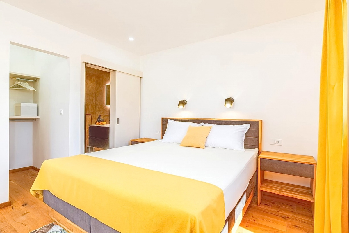 Krk, dintorni, moderna casa bifamiliare in una posizione tranquilla!