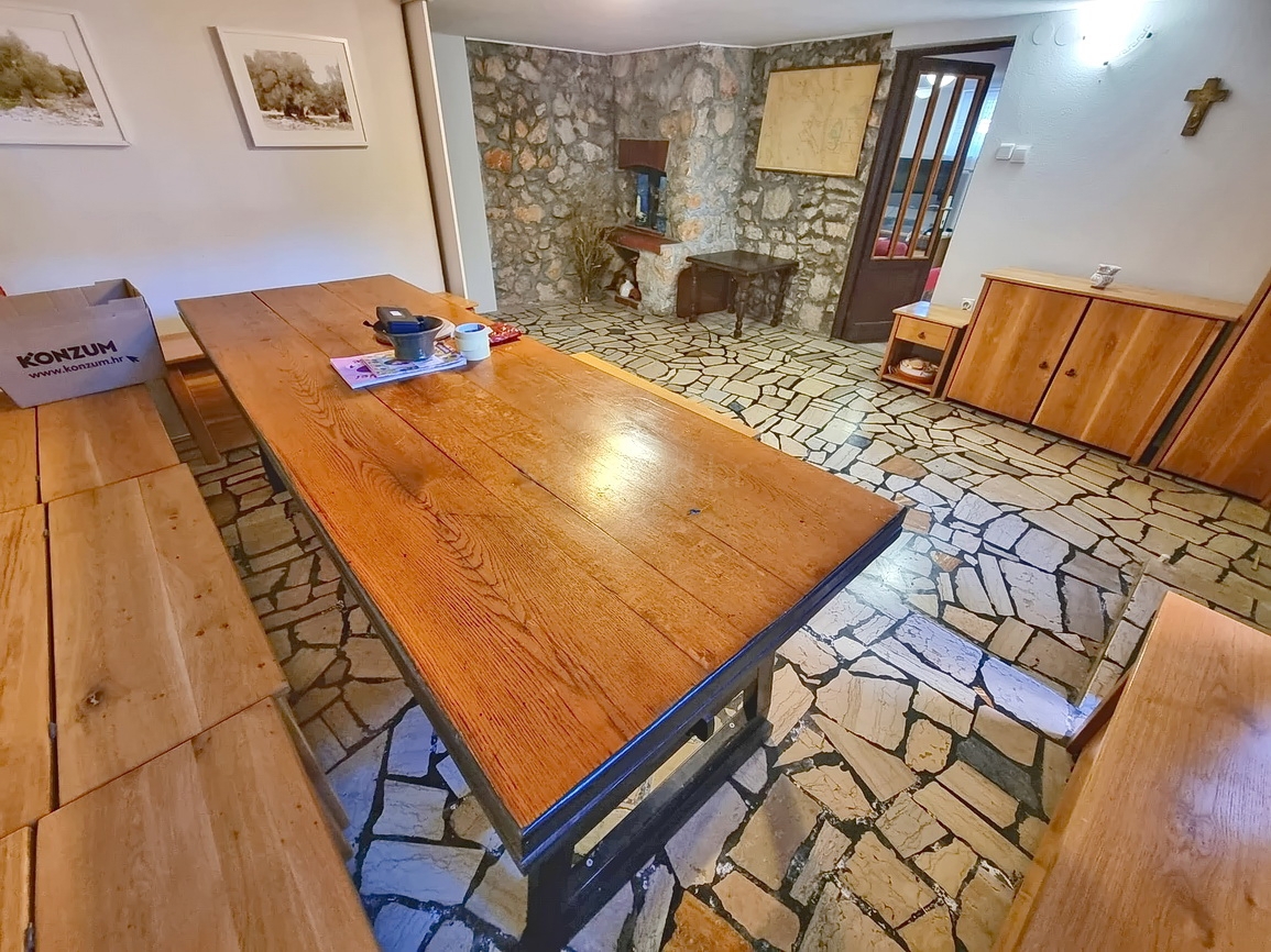 Punat, casa indipendente nelle immediate vicinanze del mare!