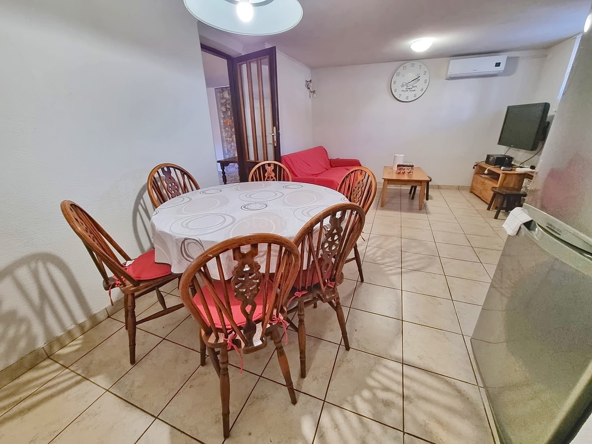 Punat, casa indipendente nelle immediate vicinanze del mare!