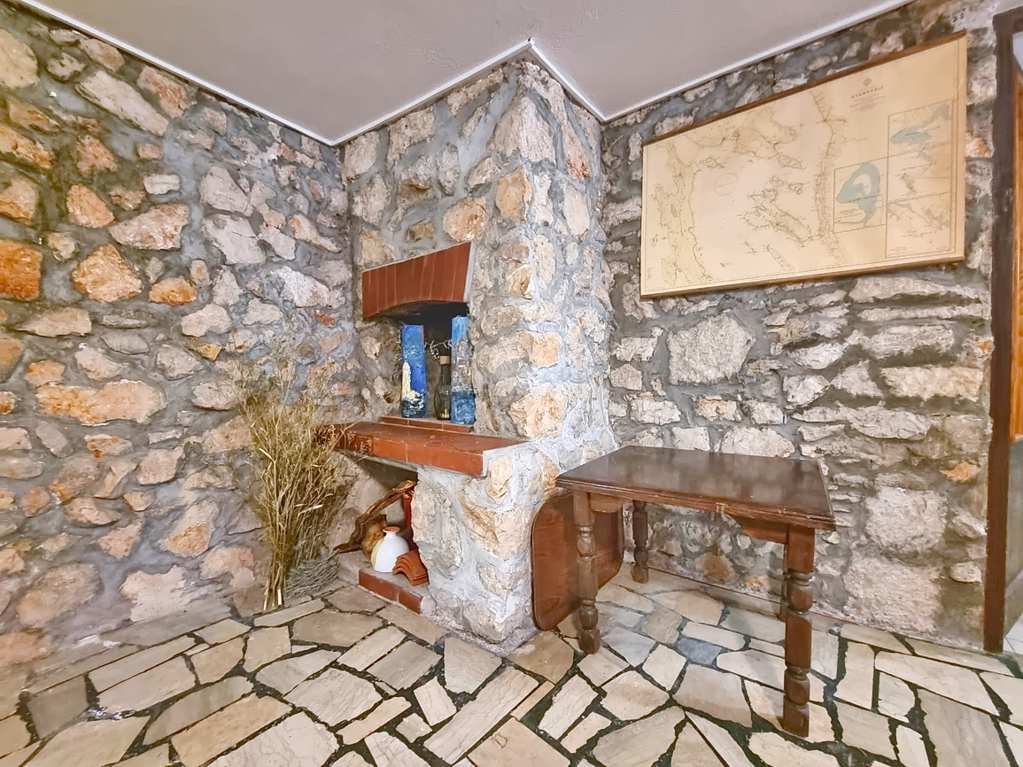 Punat, casa indipendente nelle immediate vicinanze del mare!