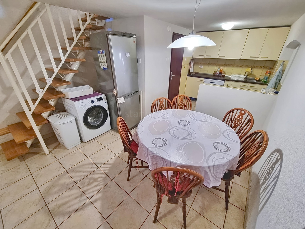 Punat, casa indipendente nelle immediate vicinanze del mare!