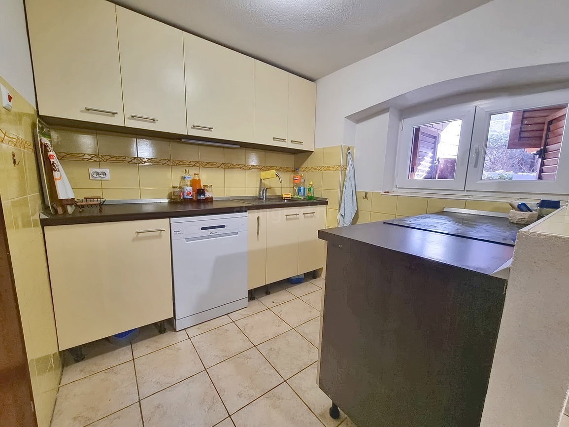 Punat, casa indipendente nelle immediate vicinanze del mare!