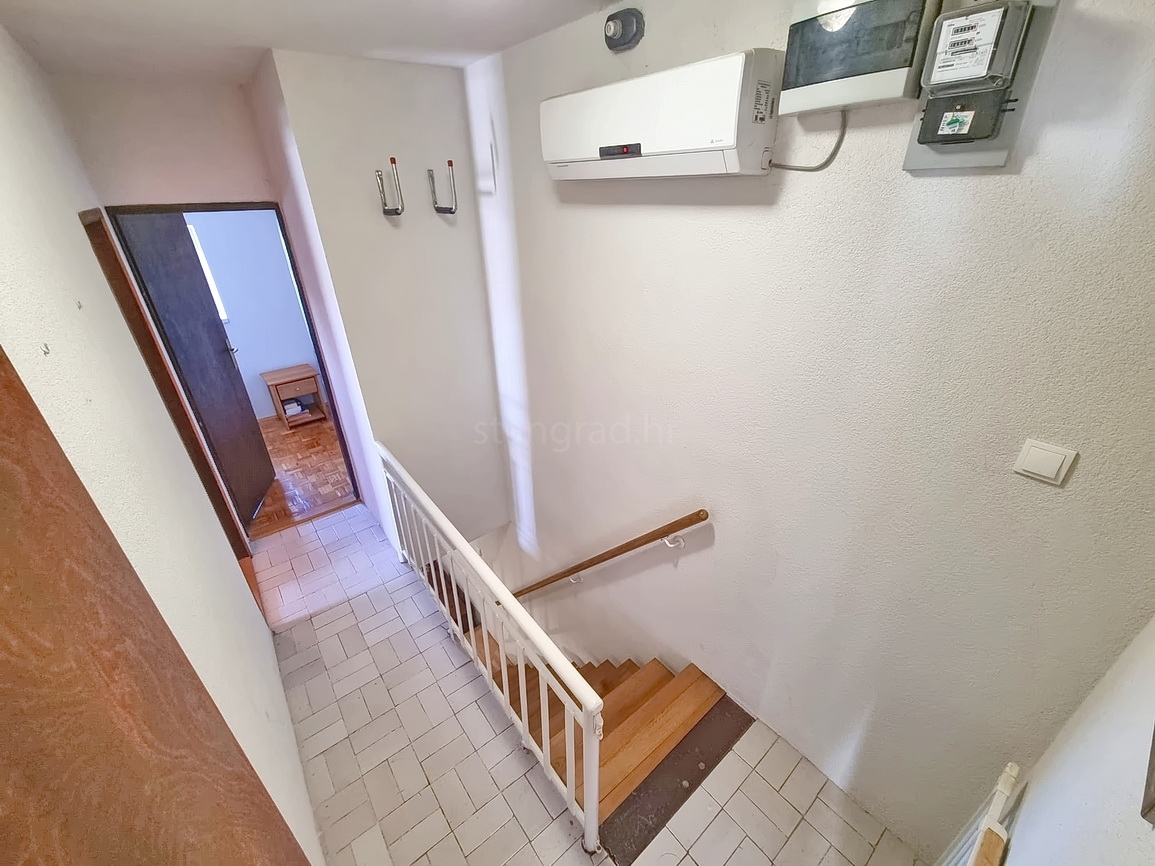 Punat, casa indipendente nelle immediate vicinanze del mare!