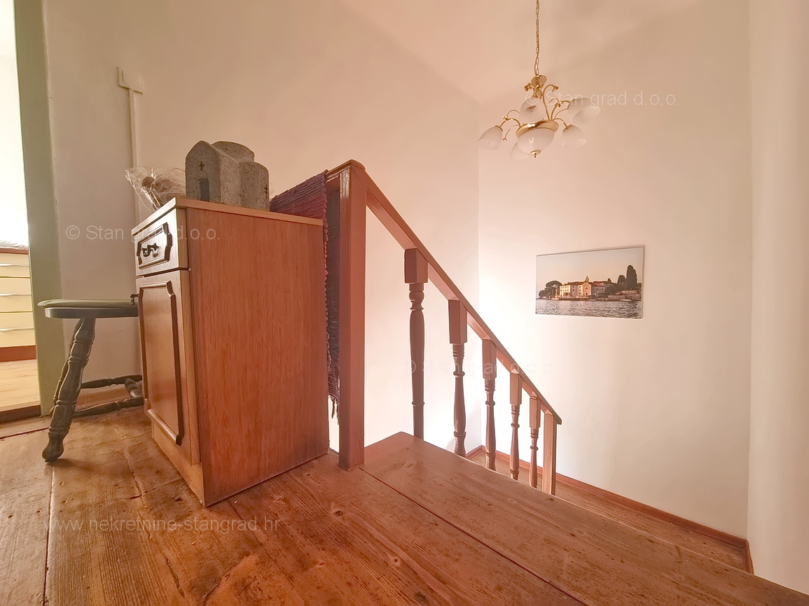 Krk, dintorni, casa in pietra in una posizione tranquilla!