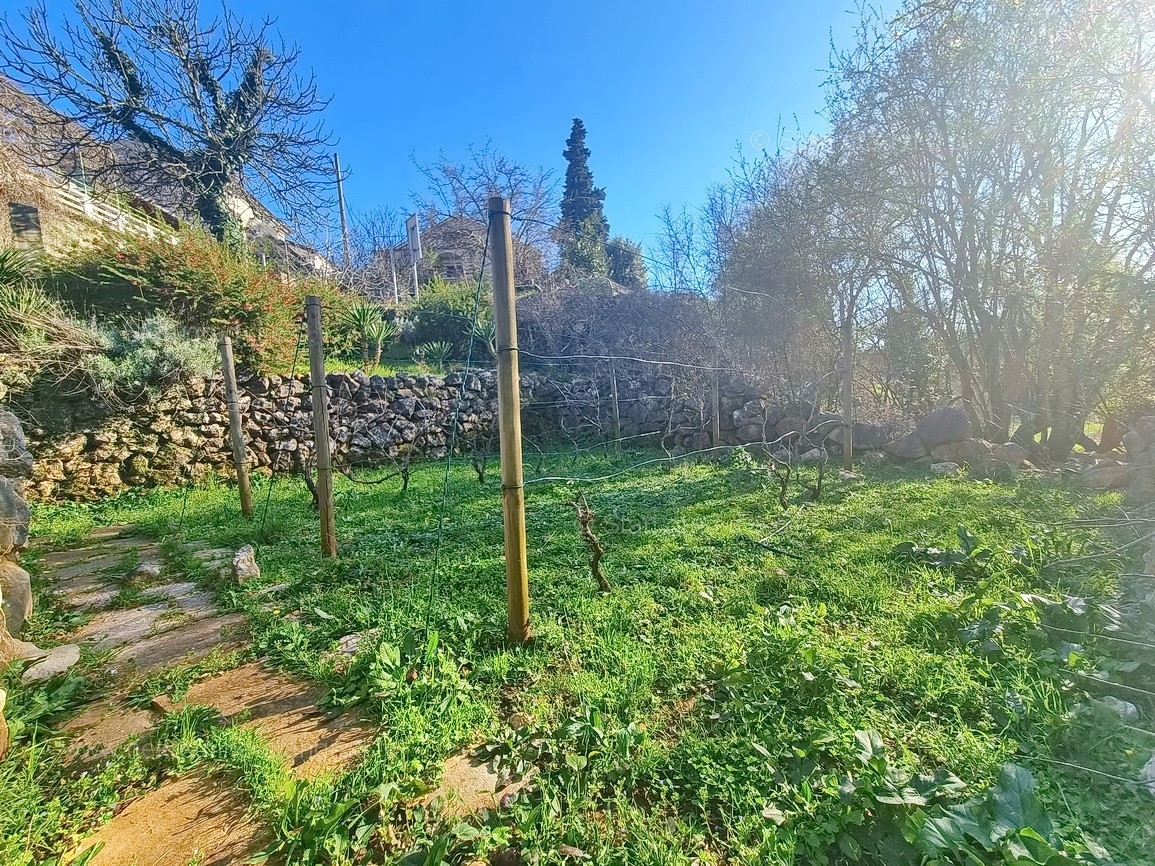 Krk, dintorni, casa in pietra in una posizione tranquilla!