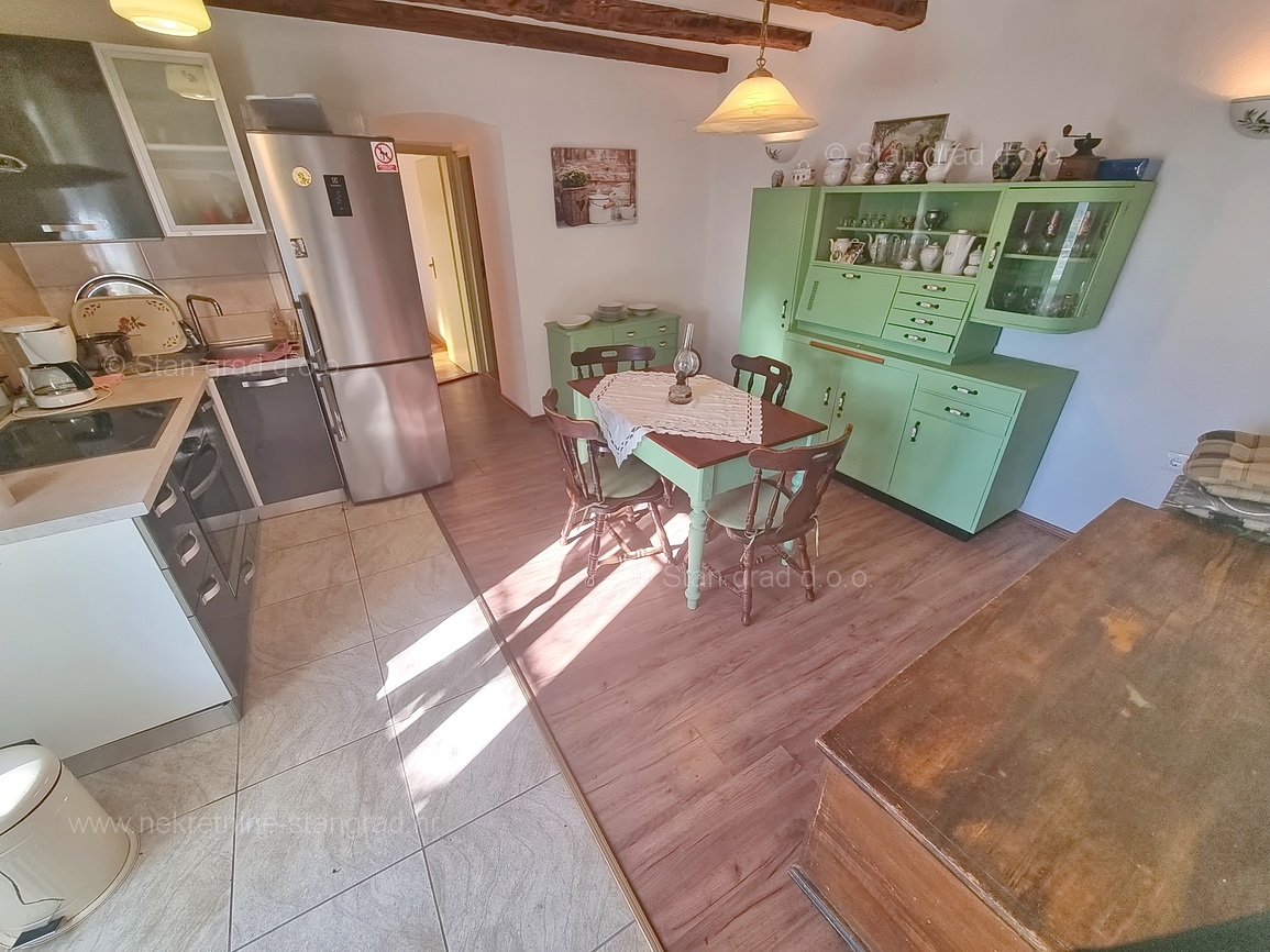 Krk, dintorni, casa in pietra in una posizione tranquilla!