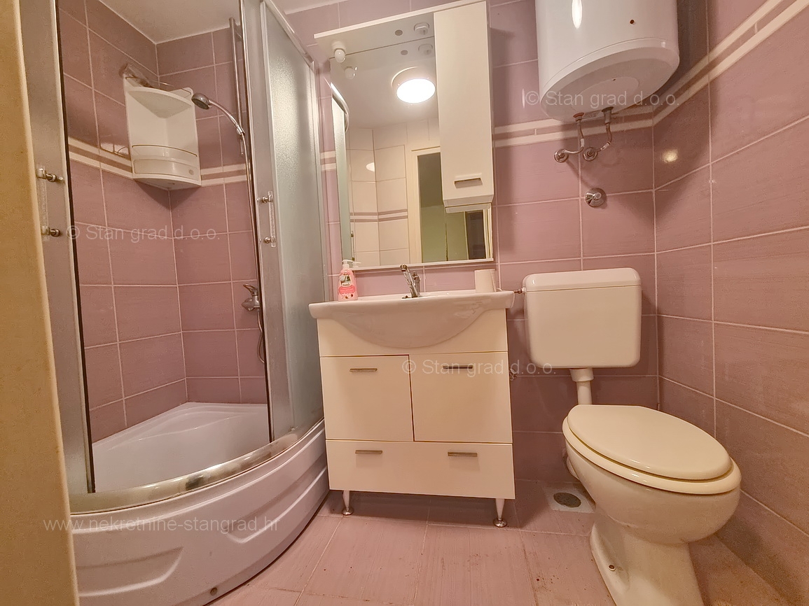 Krk, dintorni, casa in pietra in una posizione tranquilla!